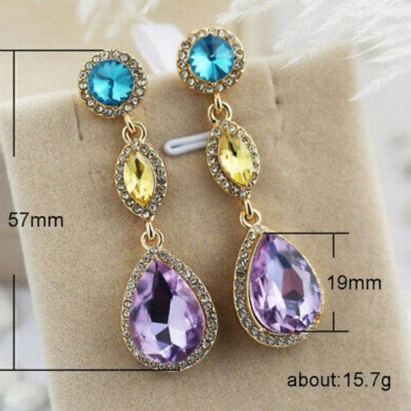 NEW Gorgeous Three tone earrings - Picture 4 of 4